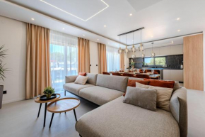 Villa Palazzo by Belmont Realty